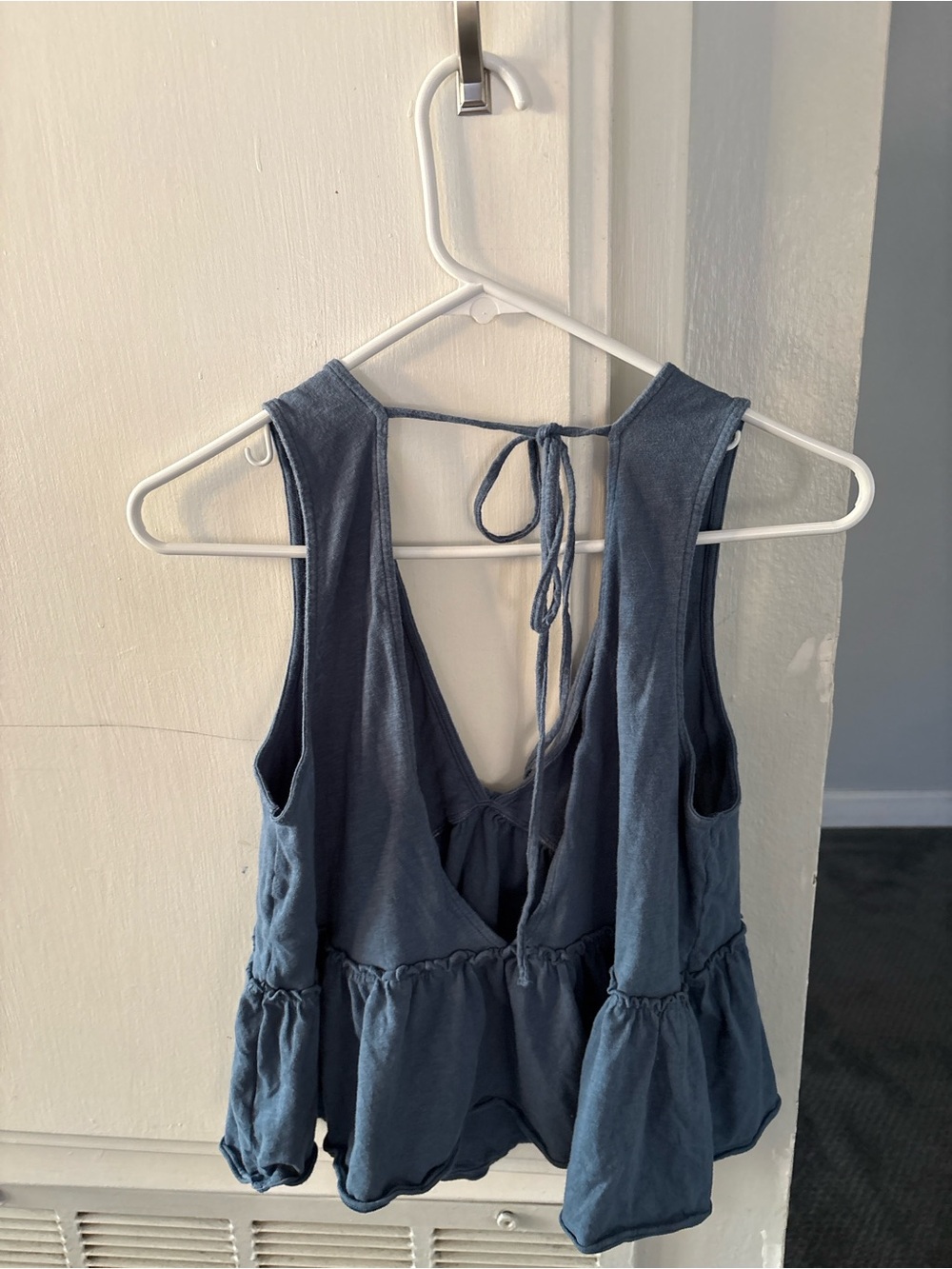 American Eagle Outfitters Blue Tie-Back Peplum Camisole